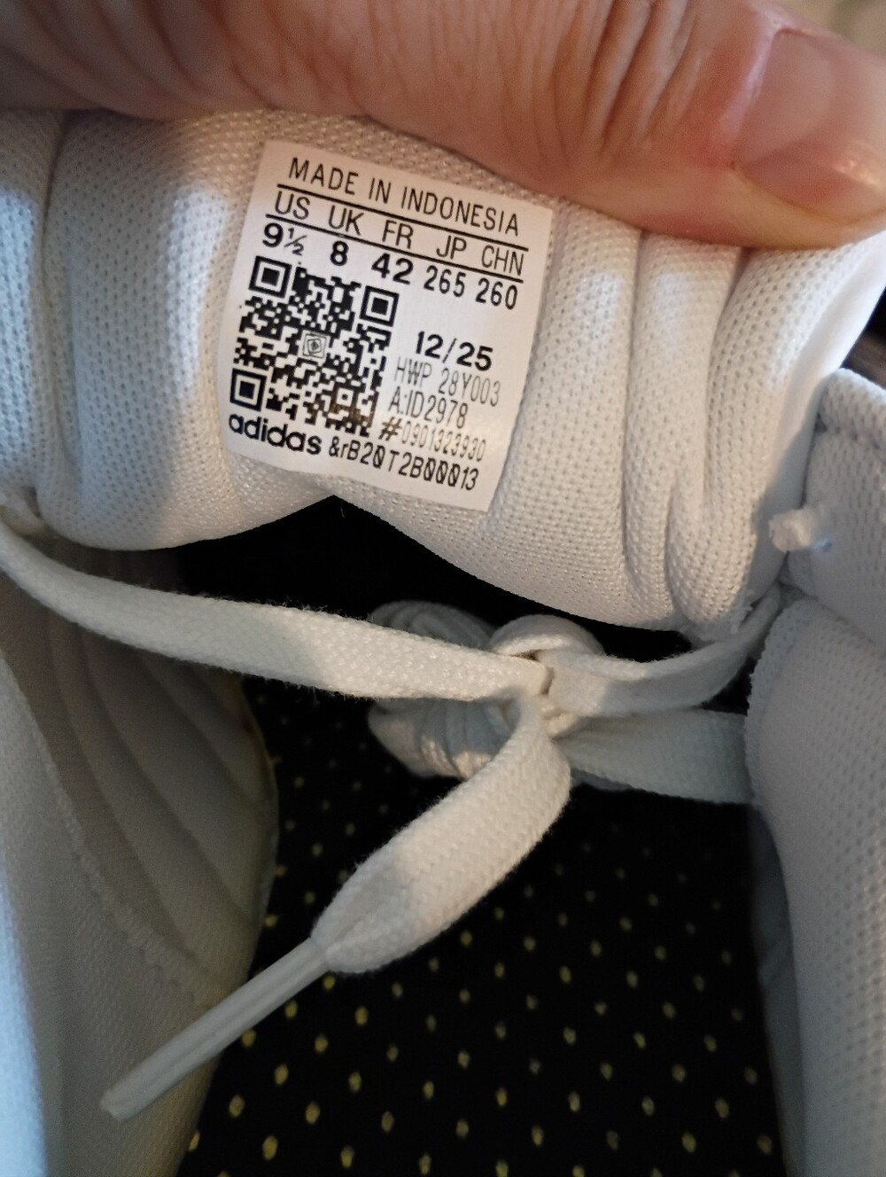 adidas White Sneakers with Brown Stripes - Picture 4 of 4